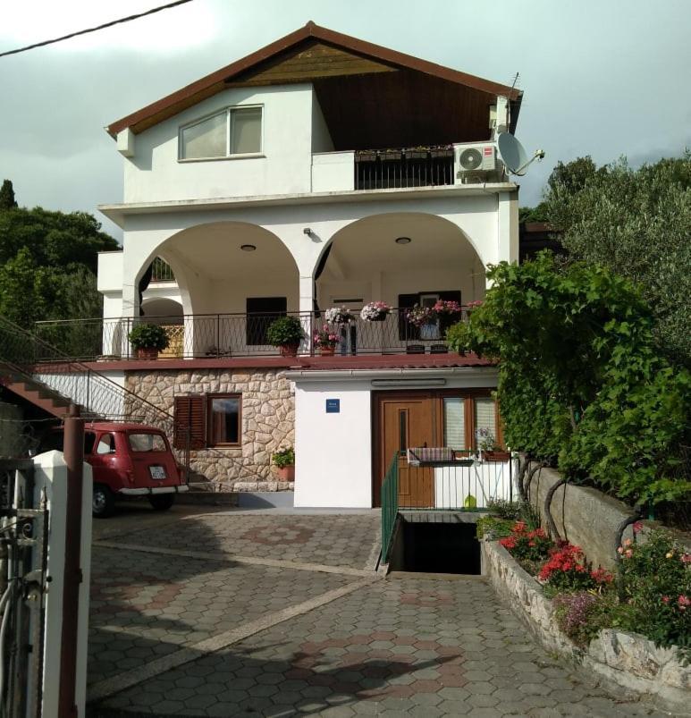 Apartman Larus Starigrad Paklenica Exterior foto